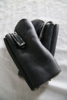 画像1: incarnation / インカネーション /  31391-8451 SHEEP SHEARING GLOVE W/BUCKLE SHORT (1)