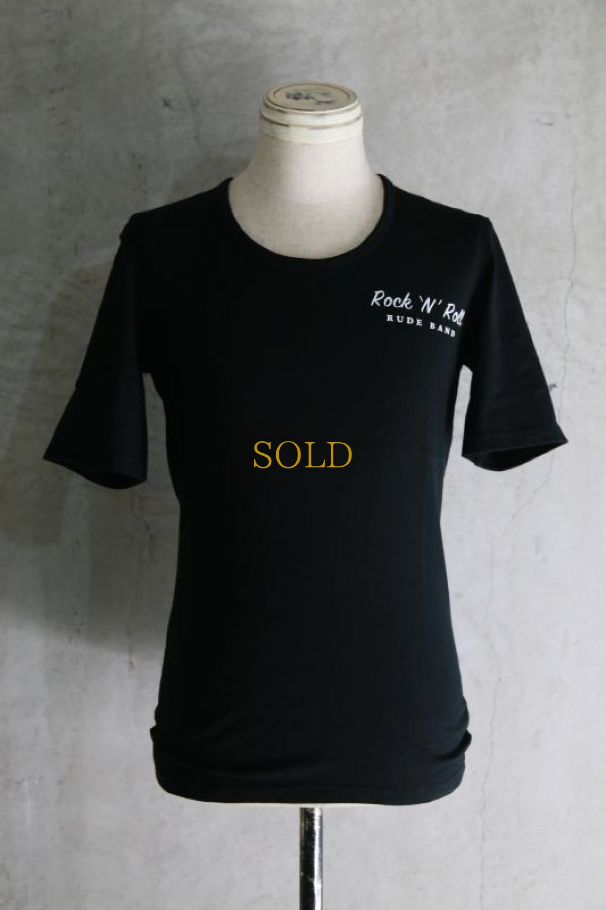 画像1: 003_72_YEST / Yellow Studs コラボレーションTシャツ (1)