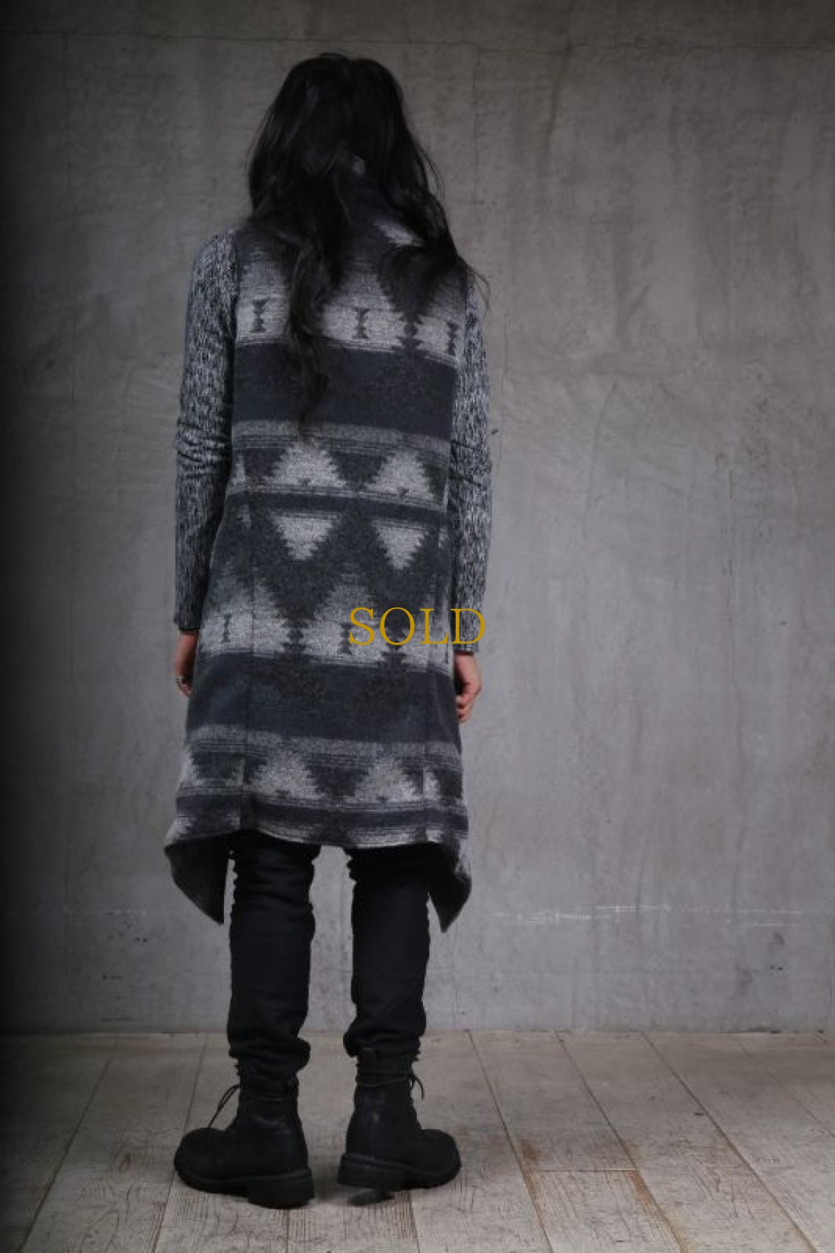 画像11: incarnation / インカネーション / 31772-2200 WOOL 90% PA 10% WIDE NECK LONG VEST LINED (11)