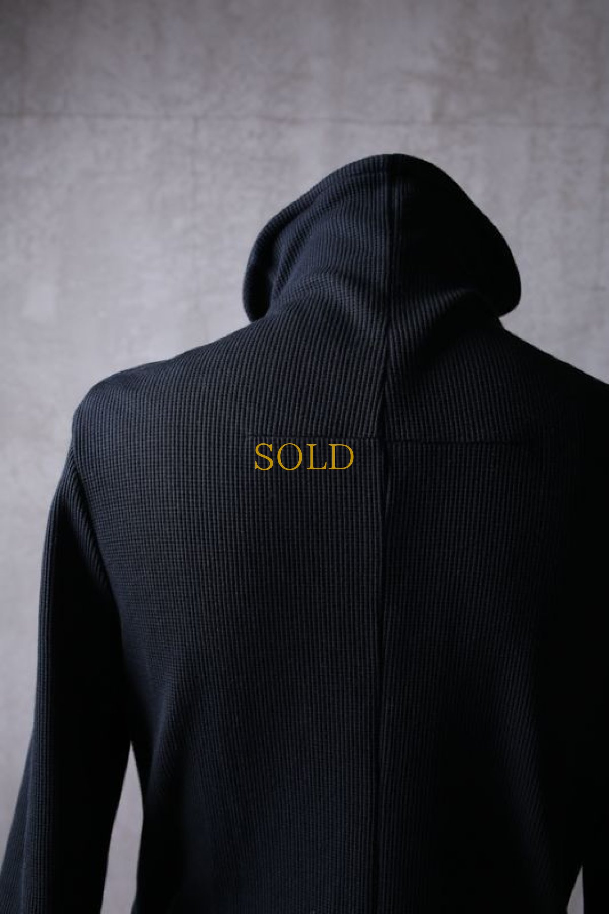 画像17: Thee OLD CIRCUS '' 1973 '' / 9331 / " Bomb rain " / DISTORTION NECK WAFFLE KNIT LONG COAT (17)