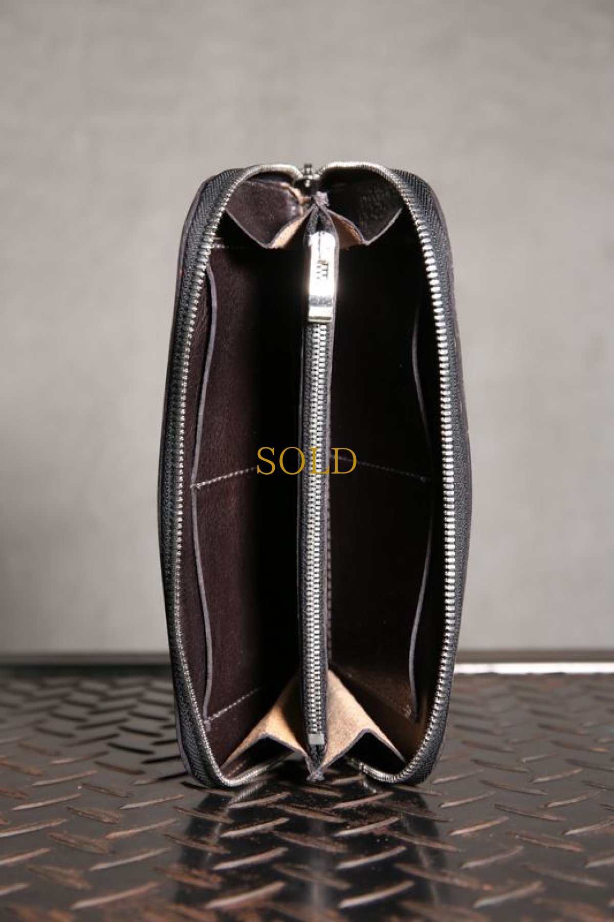 画像3: incarnation / インカネーション / 32113SC-860 / SHELL CORDOVAN WALLET SQ ZIP  (3)