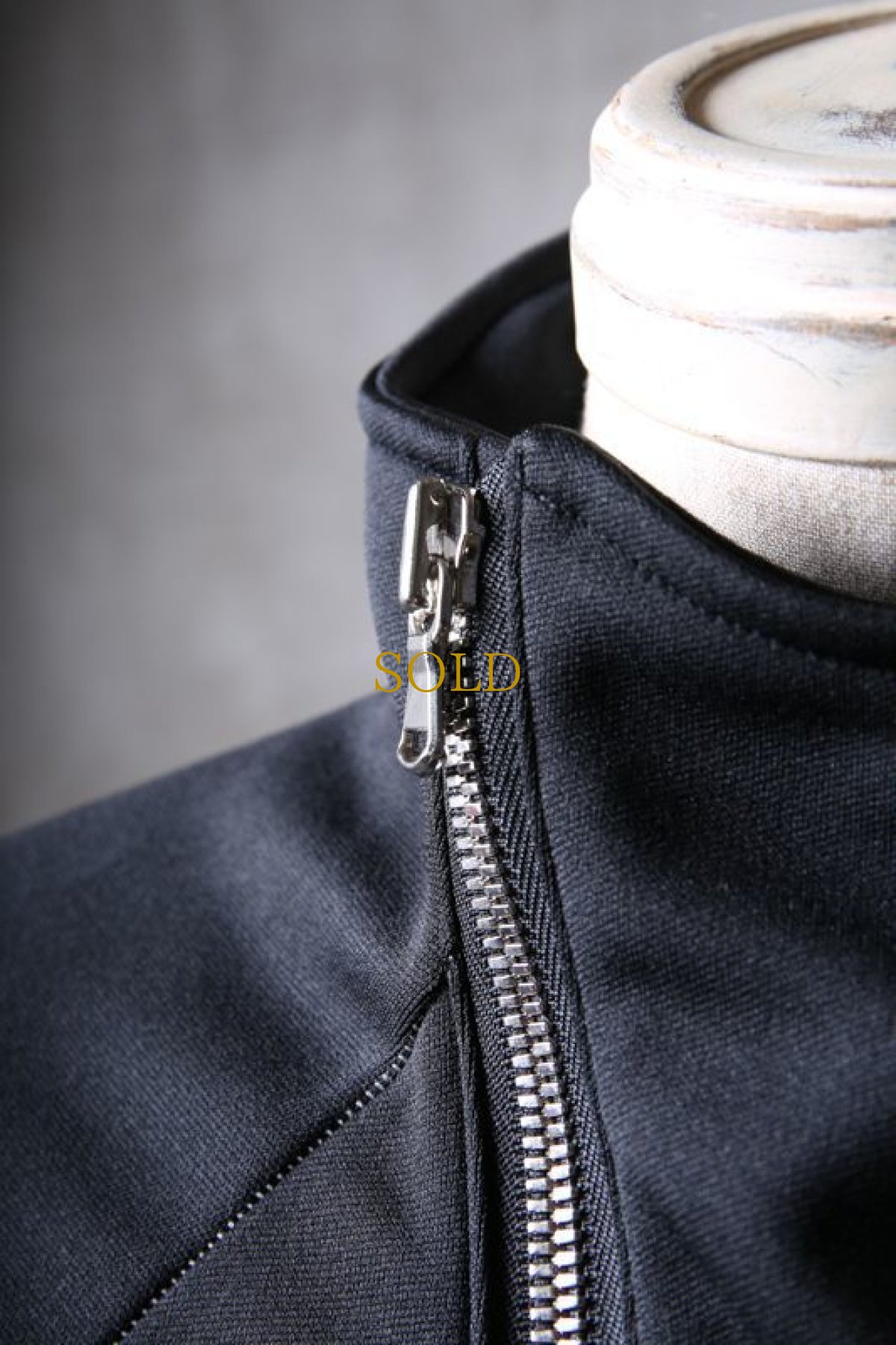 画像18: Thee OLD CIRCUS '' 1973 '' / 0121 / " Crevice " / OVER LOCK STITCH JERSEY DISTORTION NECK W-RIDERS (18)
