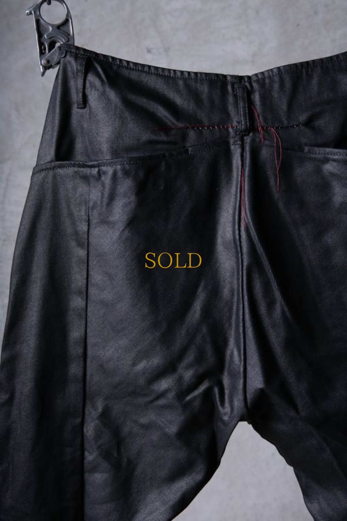 画像15: incarnation / インカネーション / 31981-6452 / COTTON ELASTANE DENIM LONG DARTS SARROUEL PANTS (15)