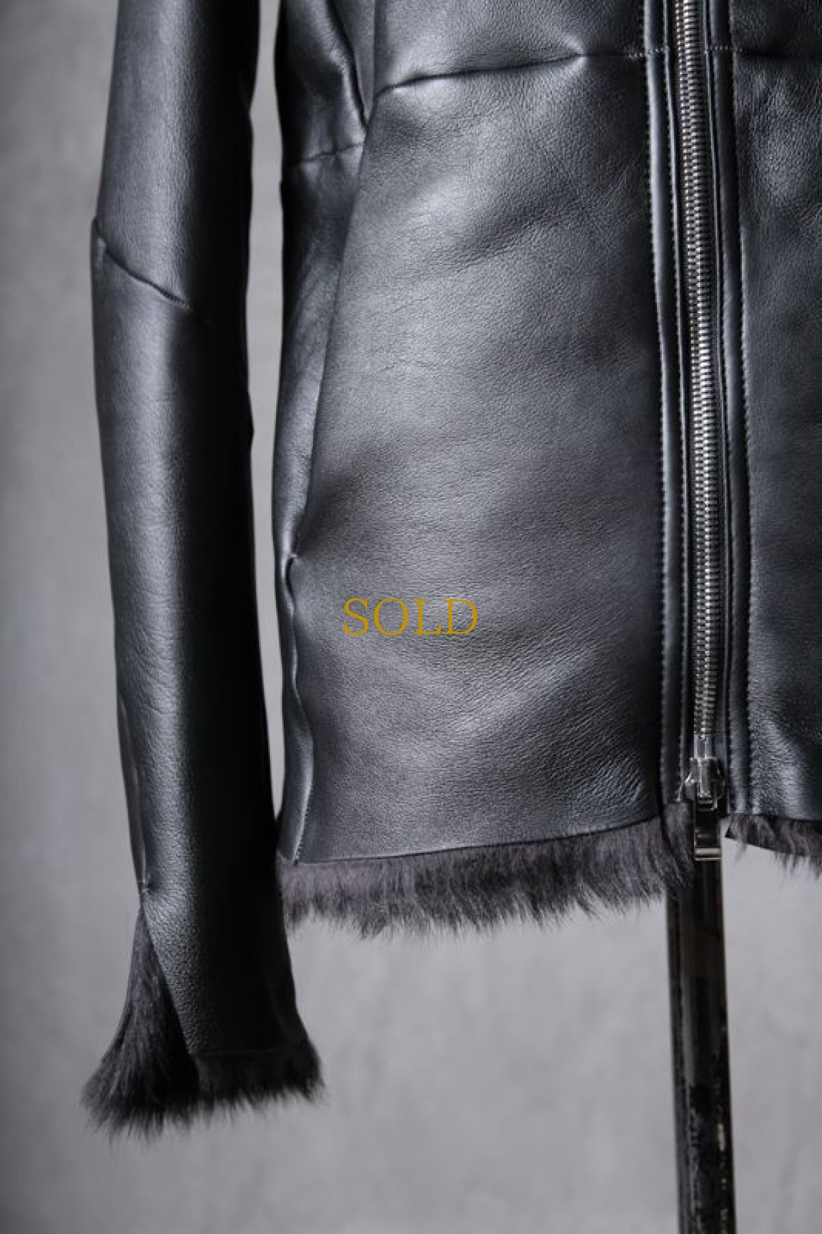 画像12: incarnation / インカネーション / 31991-4690 / SHEEP SHEARLING HIGH NECK ZIP BLOUSON SPIRAL ARM (12)