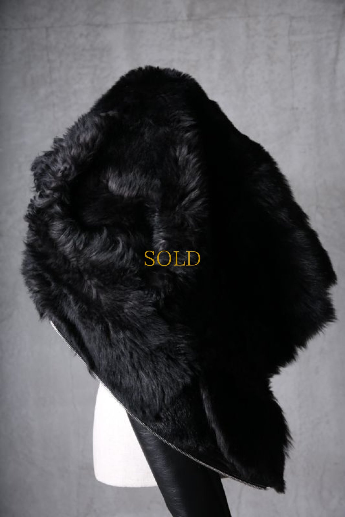 画像19: incarnation / インカネーション / 31991-4690 / SHEEP SHEARLING HIGH NECK ZIP BLOUSON SPIRAL ARM (19)