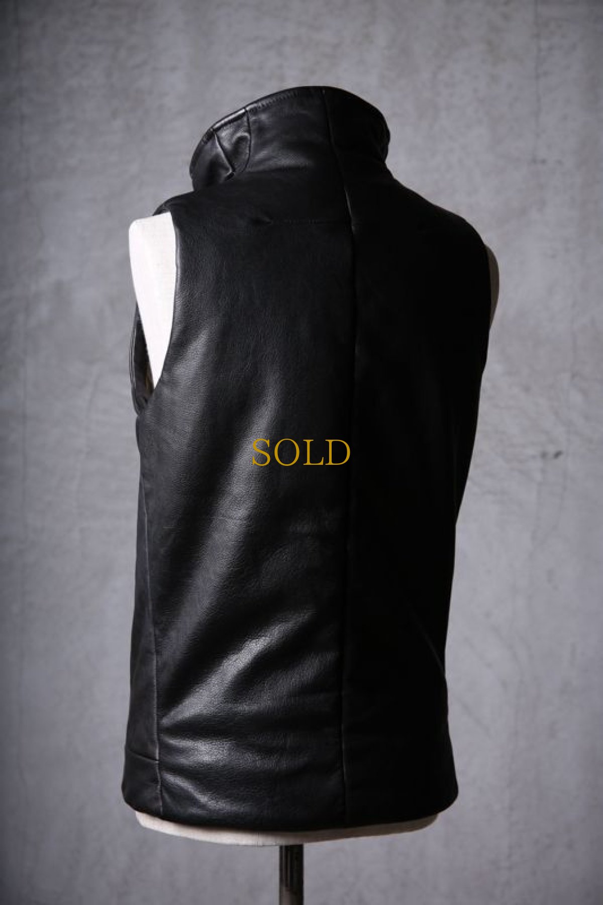 画像7: Thee OLD CIRCUS - 9  - / 9-9305 / '' Light carriers '' / メメント・カウレザー 120g ファイバーダウン入りWフロントベスト (7)