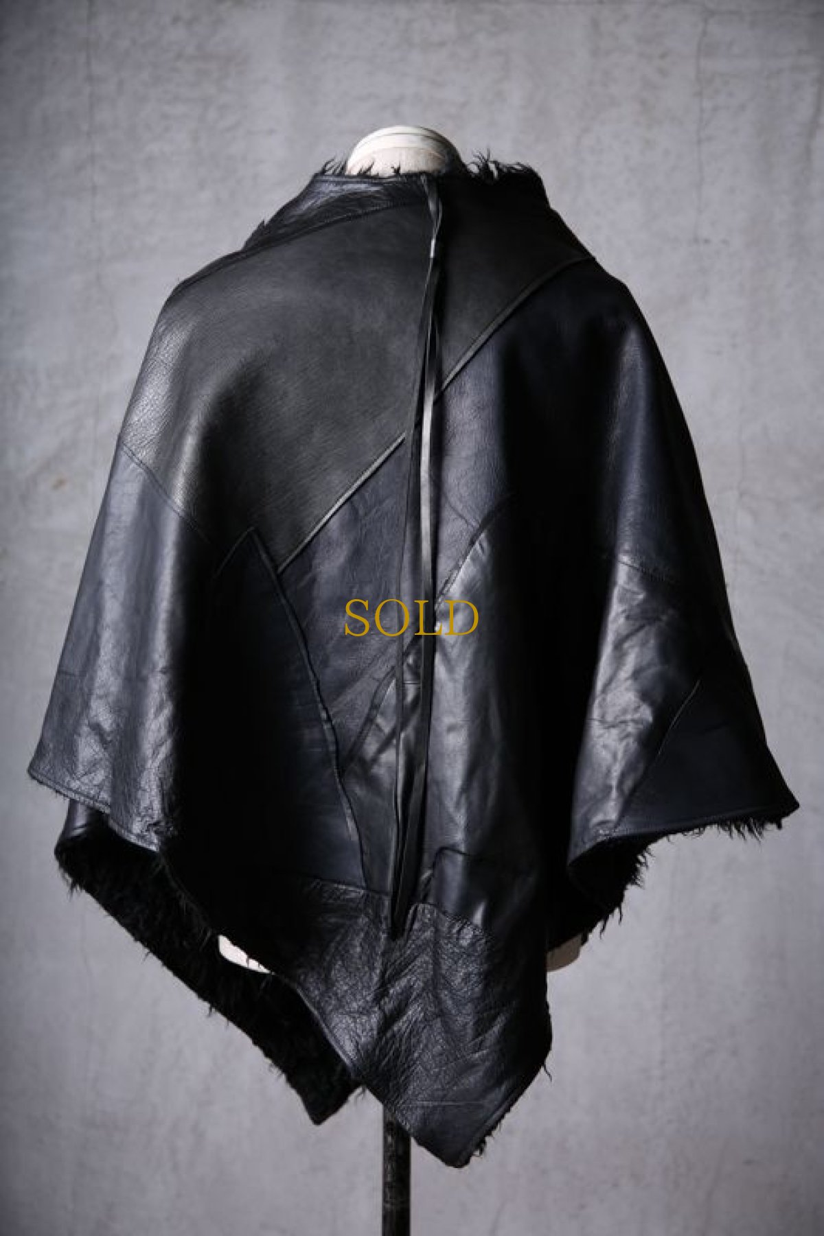 画像8: Thee OLD CIRCUS - 9  - / 9-9121 / '' Leave Shadow '' / ミックスパッチワークレザー ビックケープ / ライニングロングファー (8)