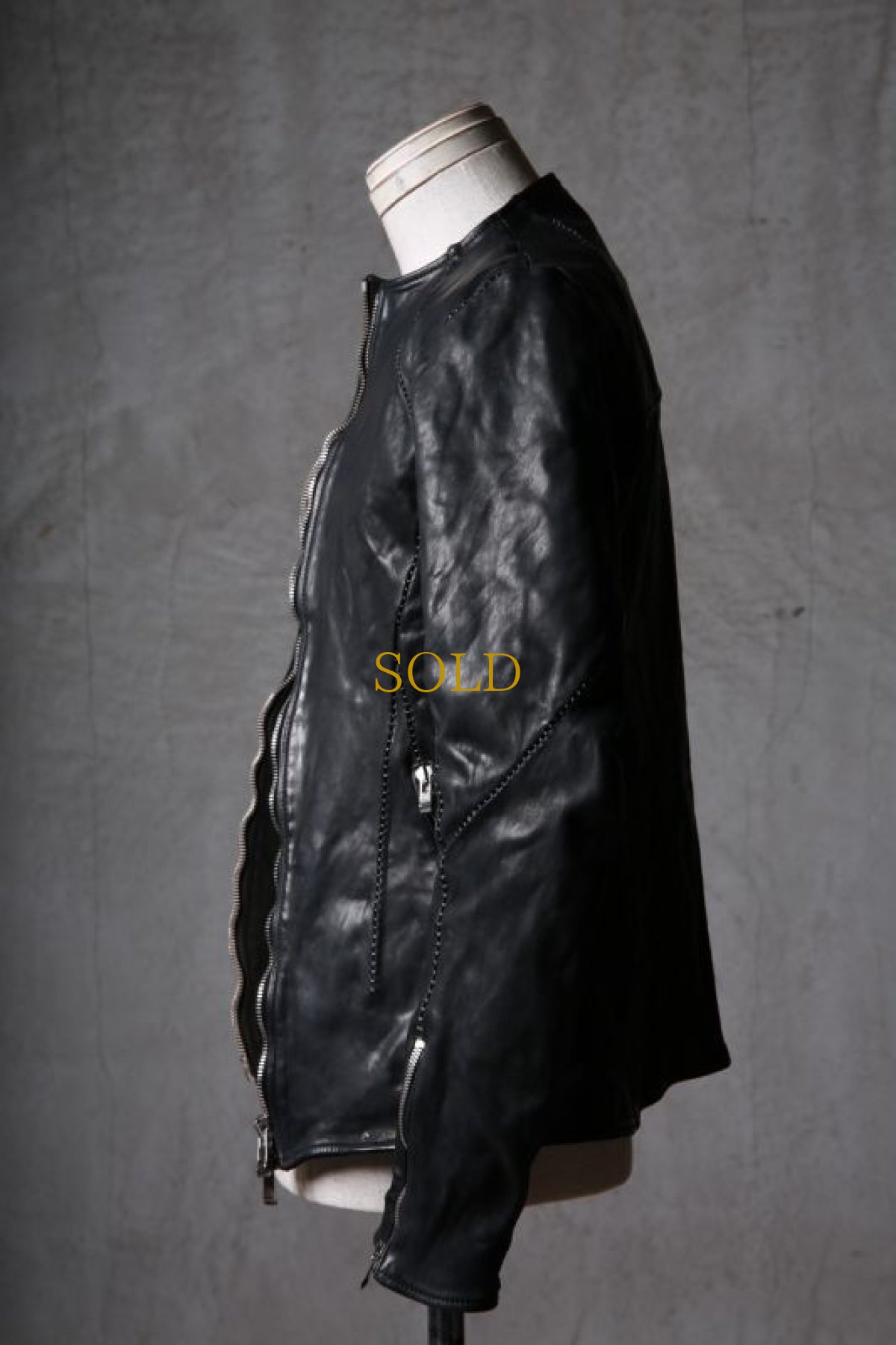 画像4: incarnation / インカネーション / 12211-41477 / HORSE LEATHER NO COLLAR  ZIP/F MOTO DARTS SHOULDER LINED  (4)