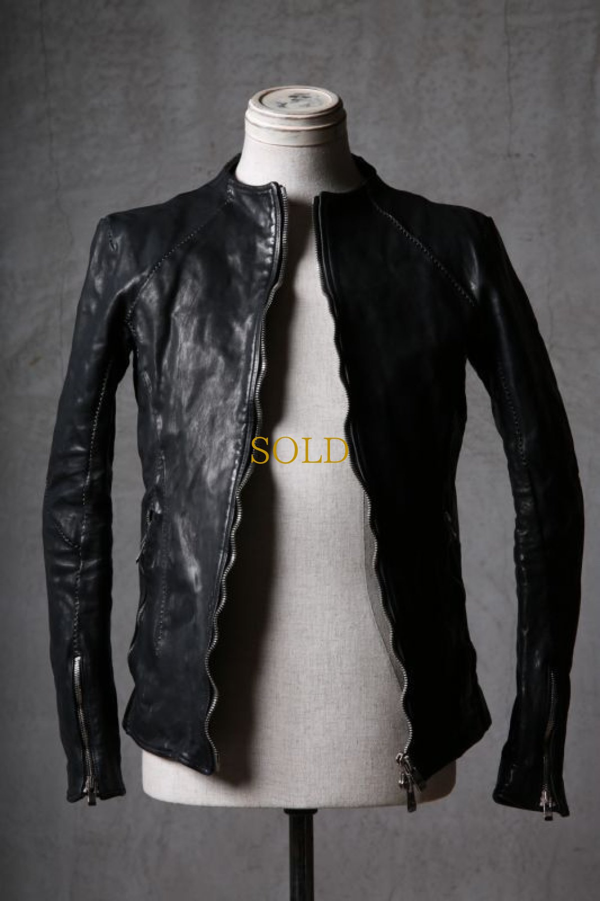 画像1: incarnation / インカネーション / 12211-41477 / HORSE LEATHER NO COLLAR  ZIP/F MOTO DARTS SHOULDER LINED  (1)