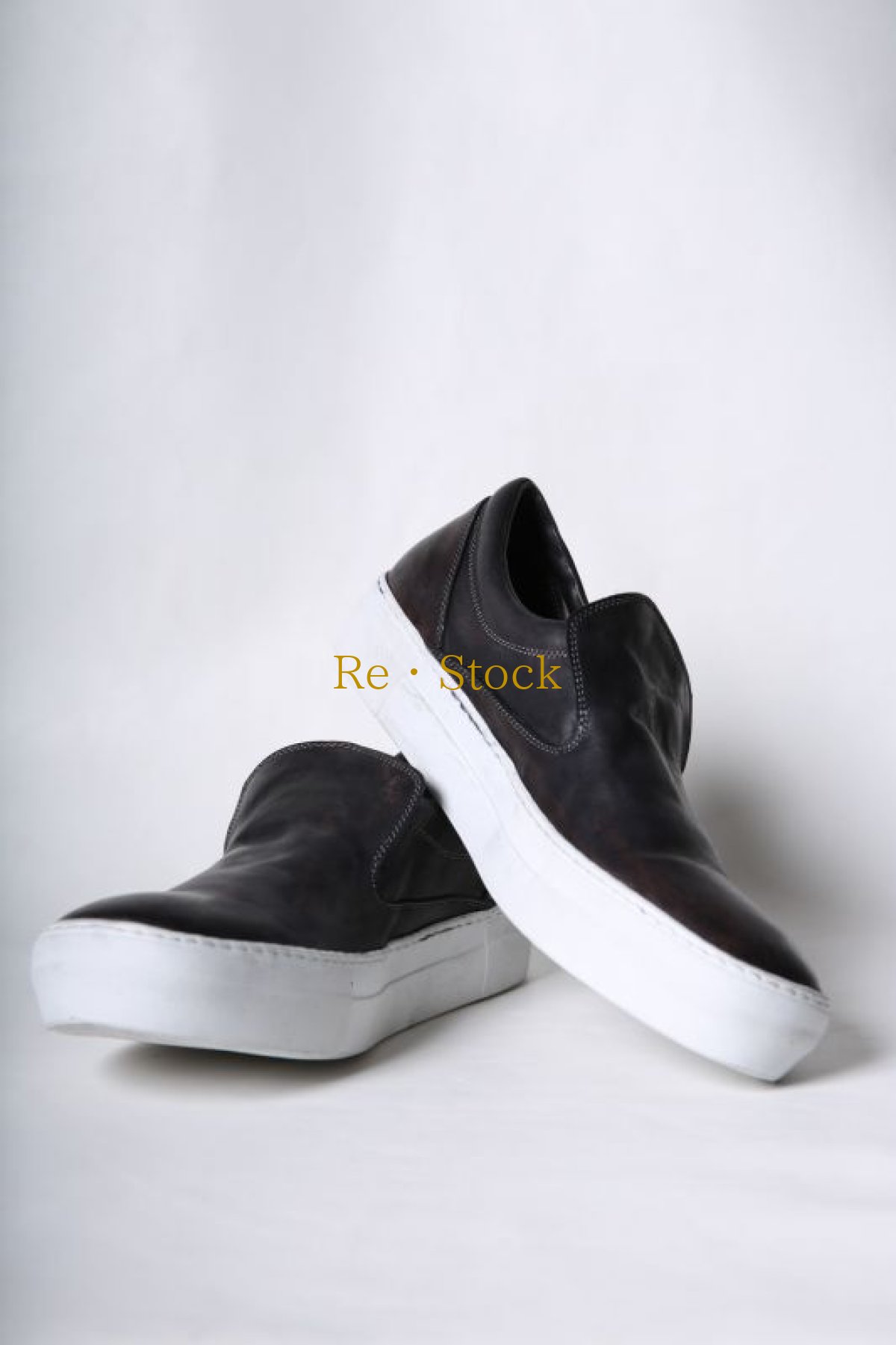 画像1: incarnation / インカネーション " Garage Eden SESSION "  / 32211V-7897 / HORSE LEATHER SLIP-ON SNEAKER (1)