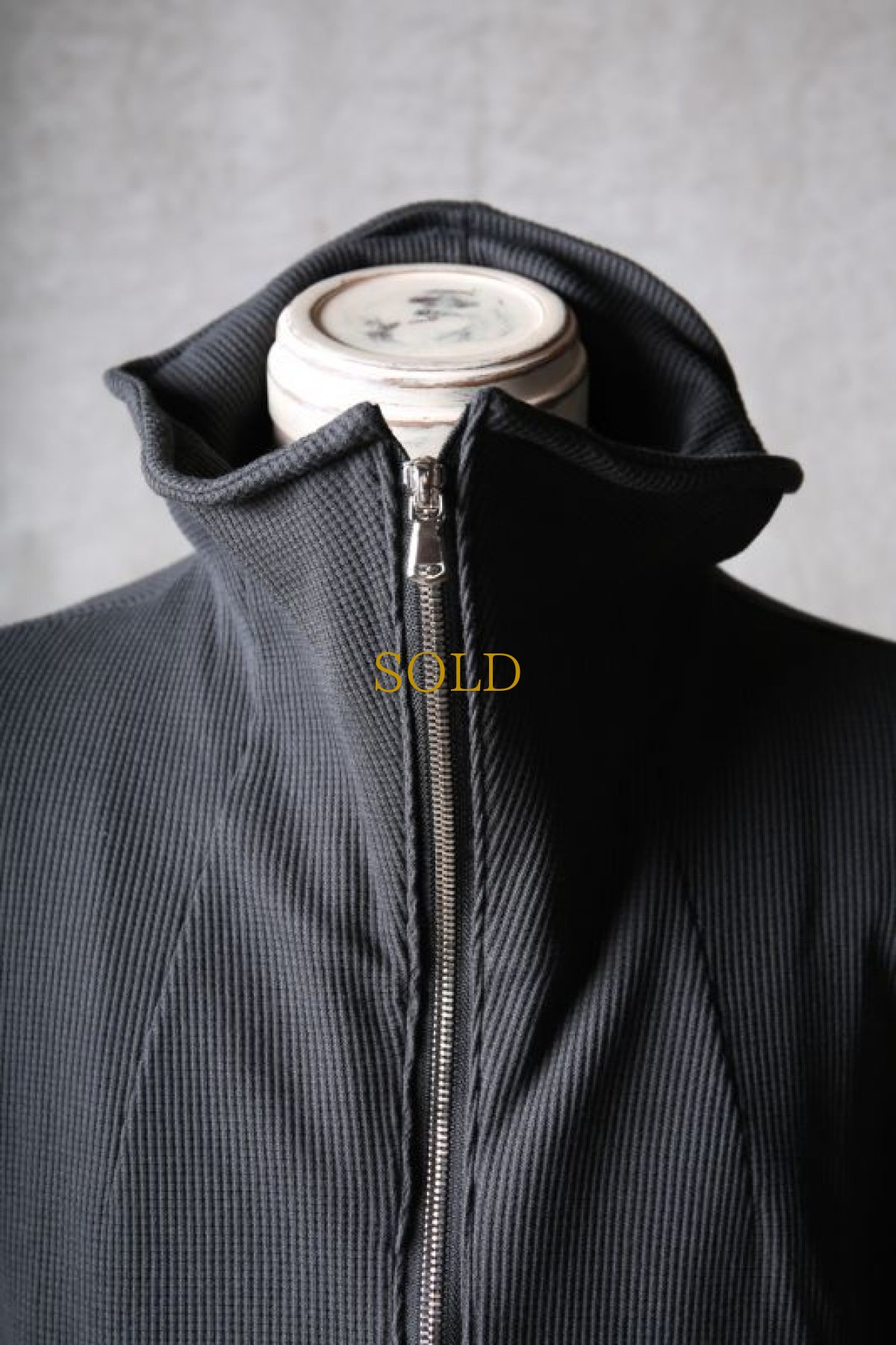 画像12: Thee OLD CIRCUS '' 1973 '' / 1302-M / Bomb rain / ディストーションネック ロ・ローング ワッフルジップアップ（持っていれば世界が変わる） (12)