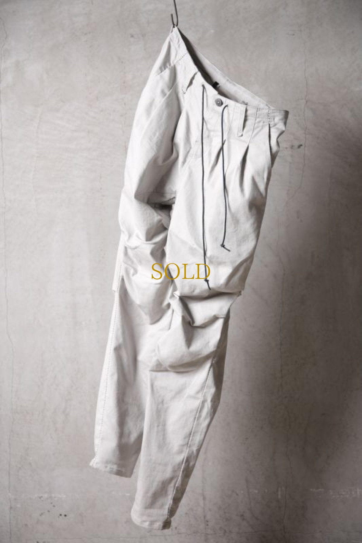 画像2: Thee OLD CIRCUS '' 1973 '' / 423110147 / " Black Ballon " / cotton rayon stretch / pigment dye camouflage ミリタリーワイドジョッパーズパンツ (2)