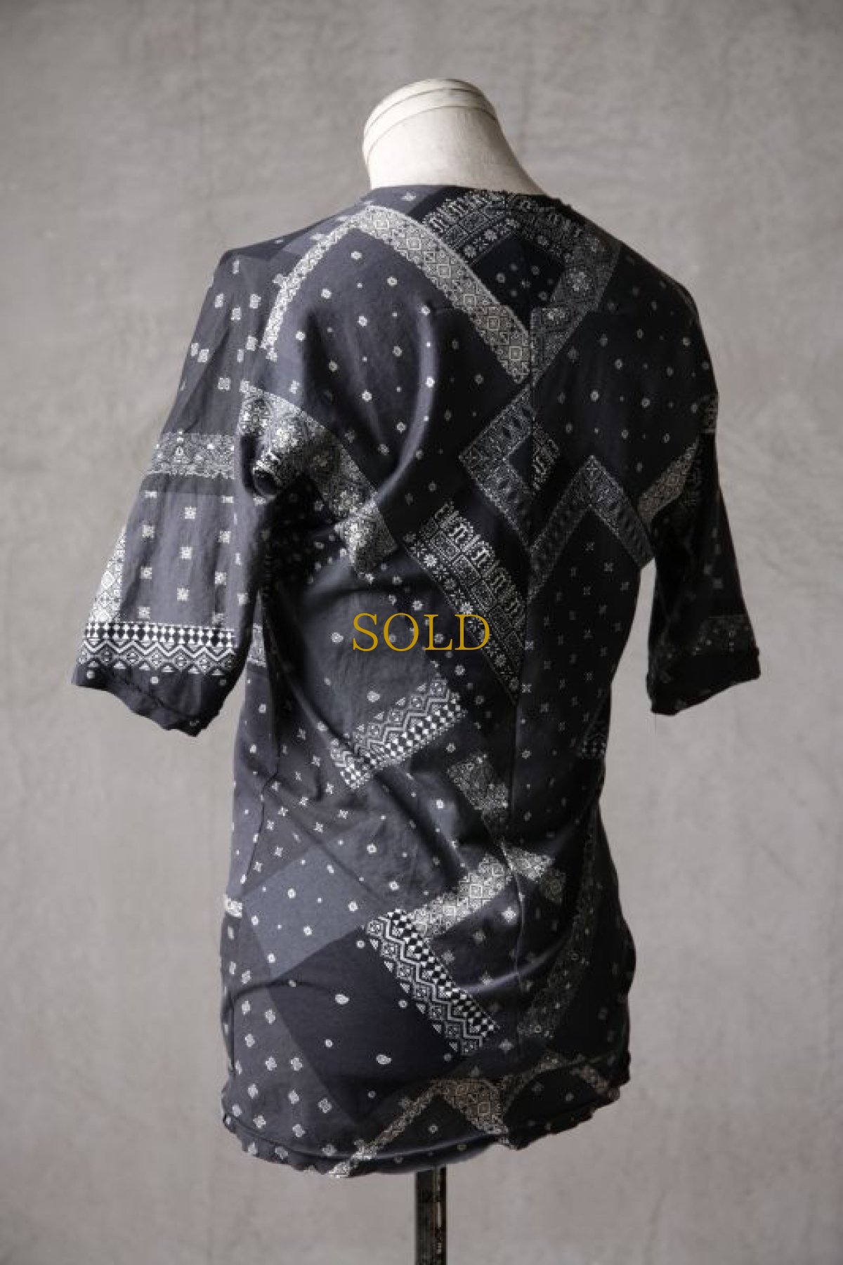 画像8: Thee OLD CIRCUS '' 1973 '' / 424201133 / " Outcry " / Crazy pattern knit paisley " オリガミ " Tシャツ (8)