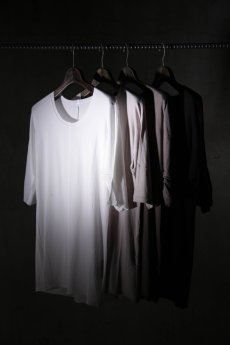 画像1: Thee Old CIRCUS / K015-1061 / Ice Tencel by Inri U NECK HALF SLEEVE / Black Viola DEAR WELCOME (1)