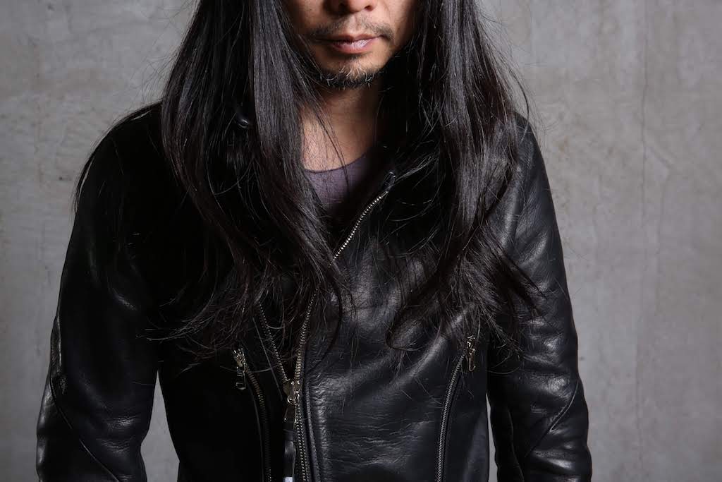 本日のミニブログ更新です。今日は私JOHNがお休みをいただいており、店頭にはBossが立っている希少な1日となっております。新作商品も非常に好評となっておりますのでWEB、店頭ともにお時間のある方はぜひご来店いただければ幸いです。