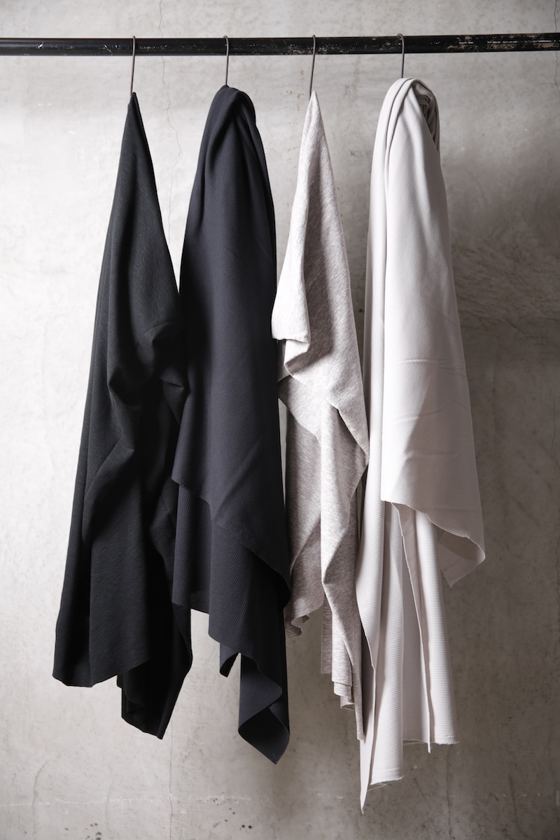 画像15: Wir Lineal / リネアル / KL014-W125 / Schnittpunkt TQ SLEEVE HOODIE / Umdrehen 20CP Warfful knit / Stein (15)